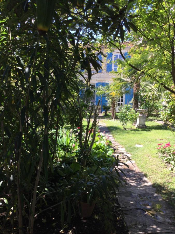 L'Orangerie Du General Bed & Breakfast แซ็ง-ฌ็อง-เด-อ็องเจลี ภายนอก รูปภาพ