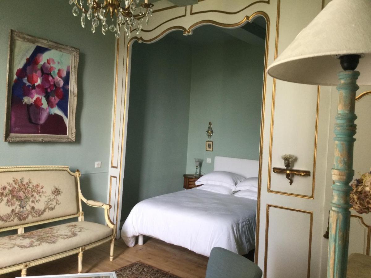 L'Orangerie Du General Bed & Breakfast แซ็ง-ฌ็อง-เด-อ็องเจลี ภายนอก รูปภาพ